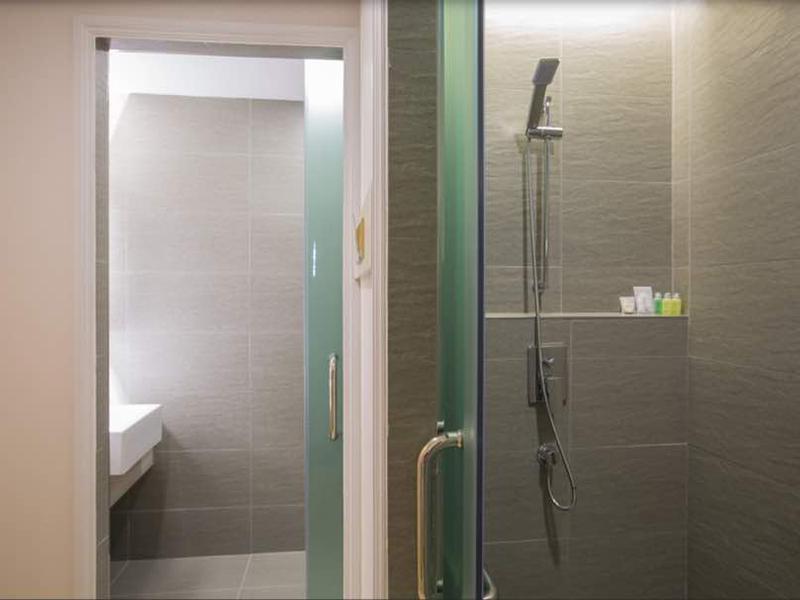 Family Suite Toilet